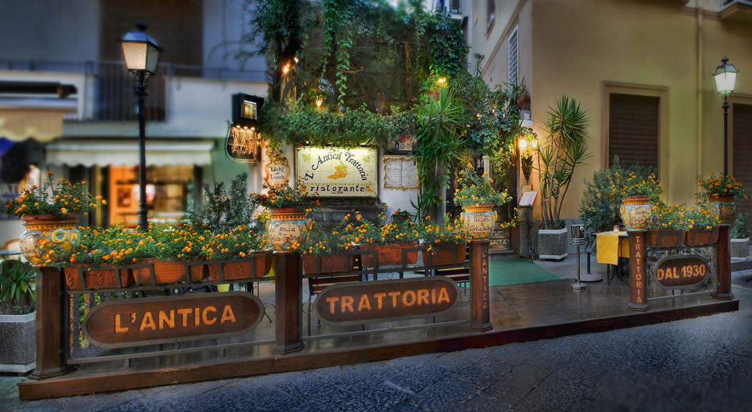 Ristorante Antica Trattoria restaurant exterior night time