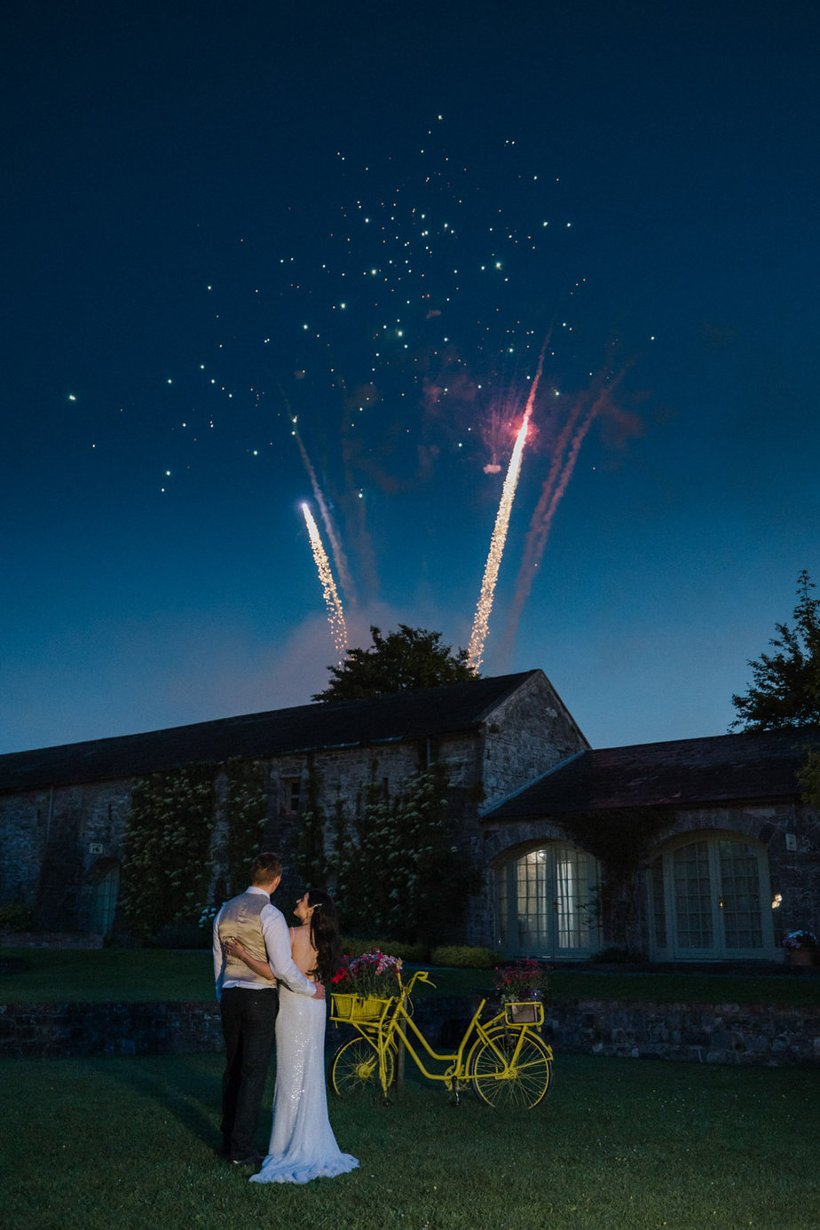 Where to Hire Wedding Fireworks | Find out more on Onefabday.com